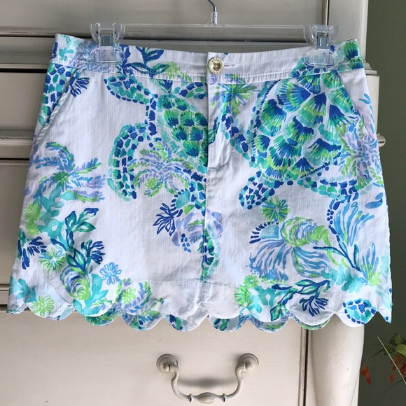 Lilly Pulitzer Pants - Lilly Pulitzer Colette skort with turtles. Size 0